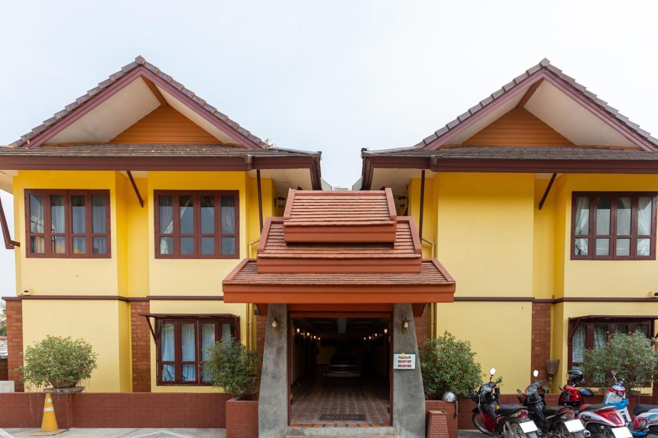 Yellow Tique Hotel Lampang Esterno foto