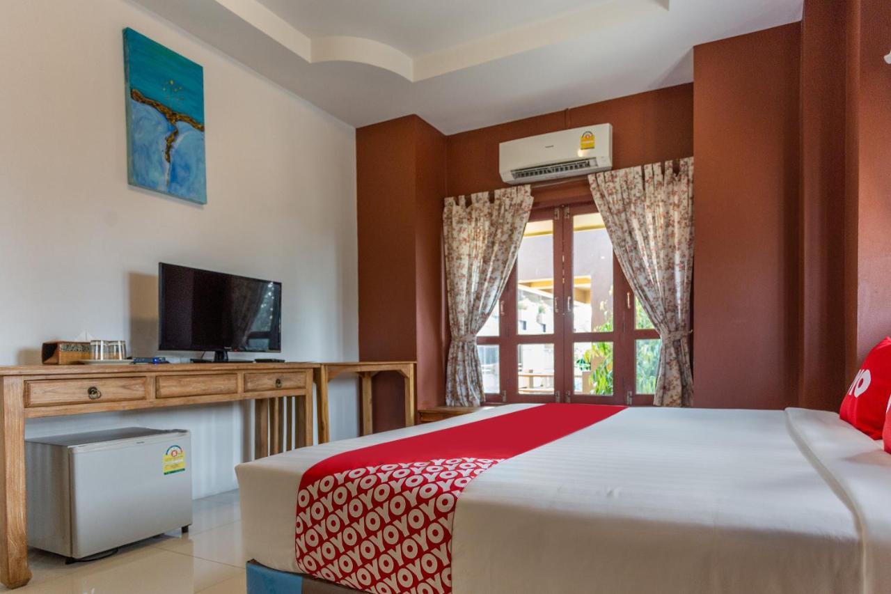 Yellow Tique Hotel Lampang Esterno foto
