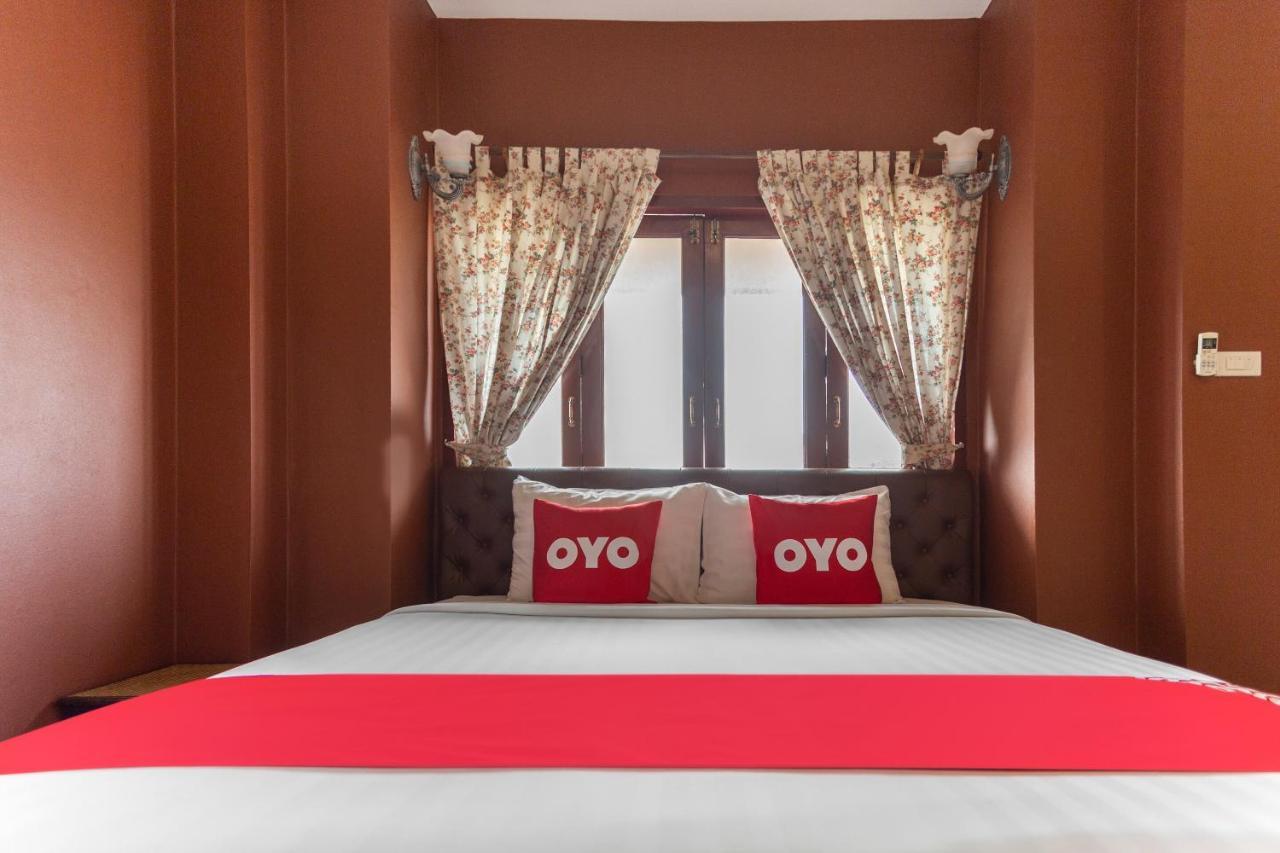 Yellow Tique Hotel Lampang Esterno foto