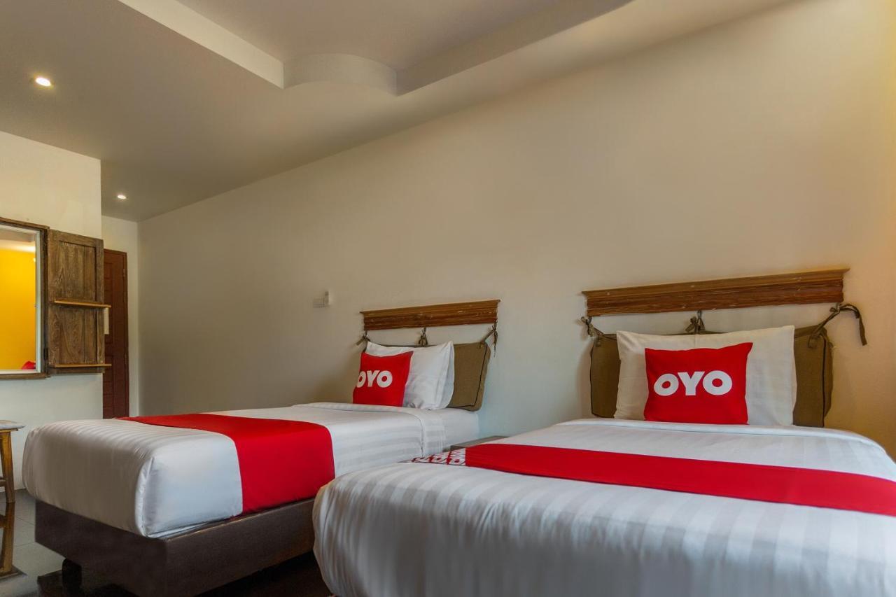 Yellow Tique Hotel Lampang Esterno foto