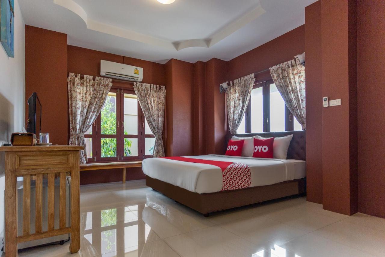 Yellow Tique Hotel Lampang Esterno foto
