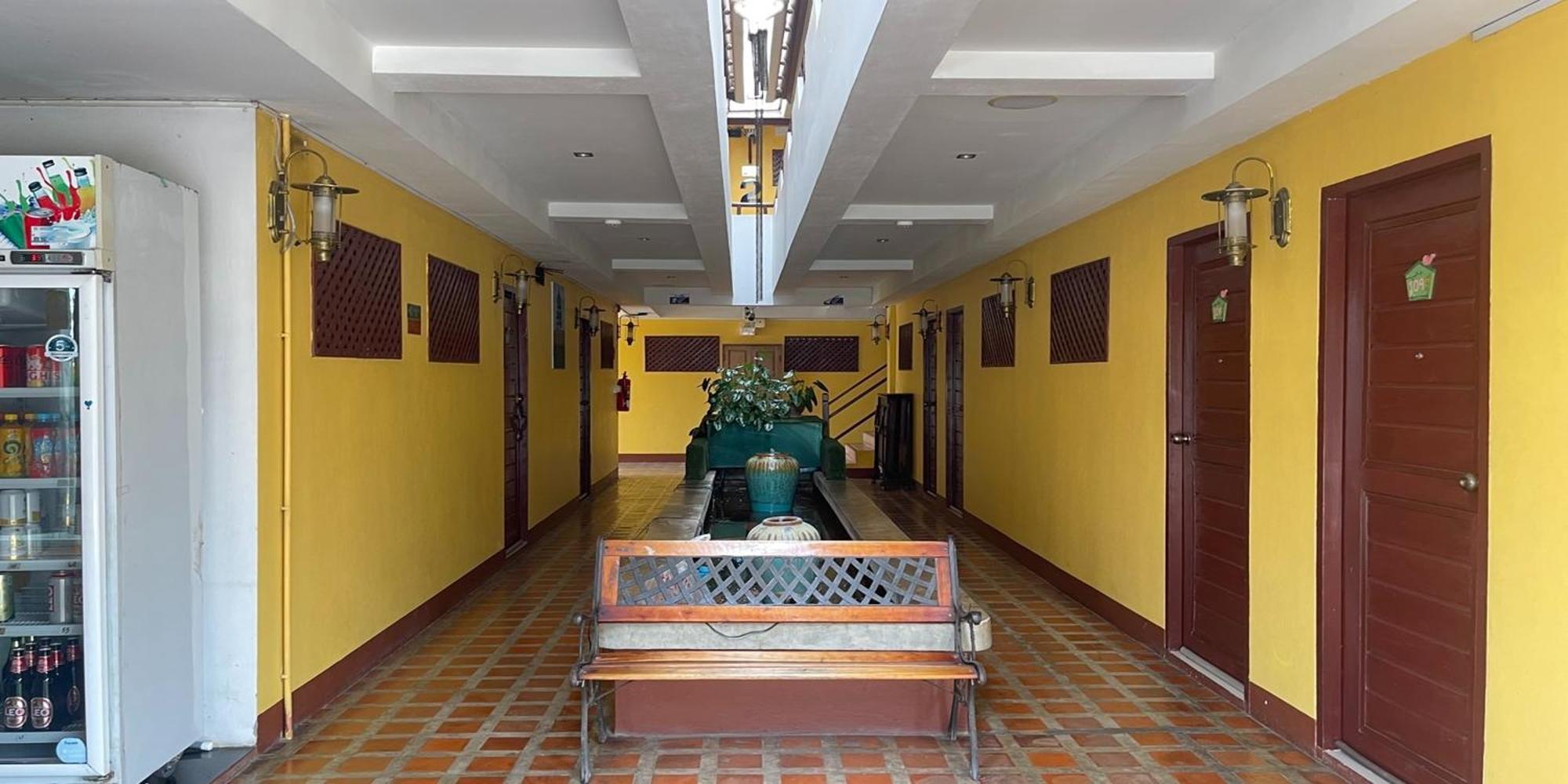 Yellow Tique Hotel Lampang Esterno foto