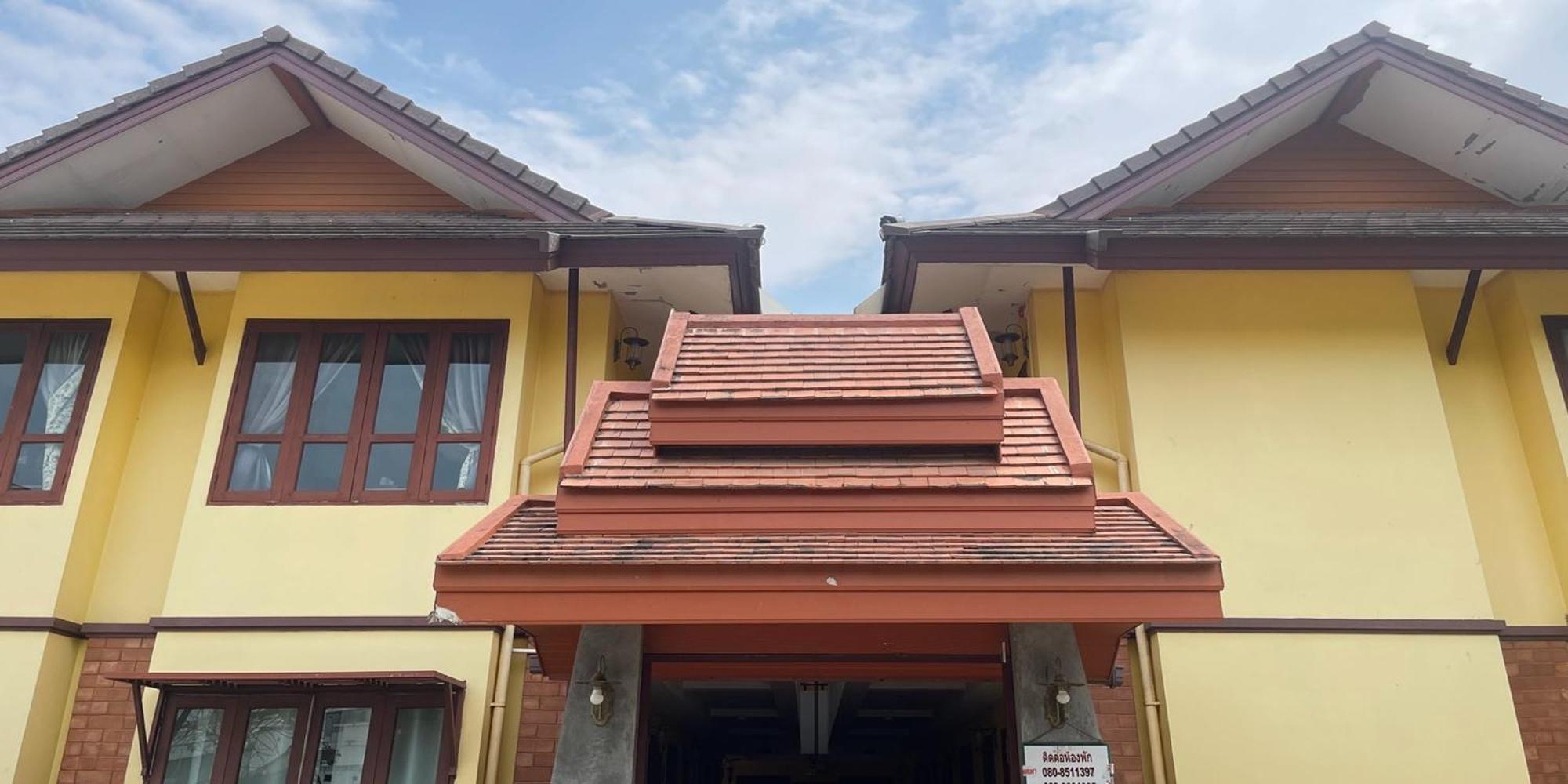 Yellow Tique Hotel Lampang Esterno foto