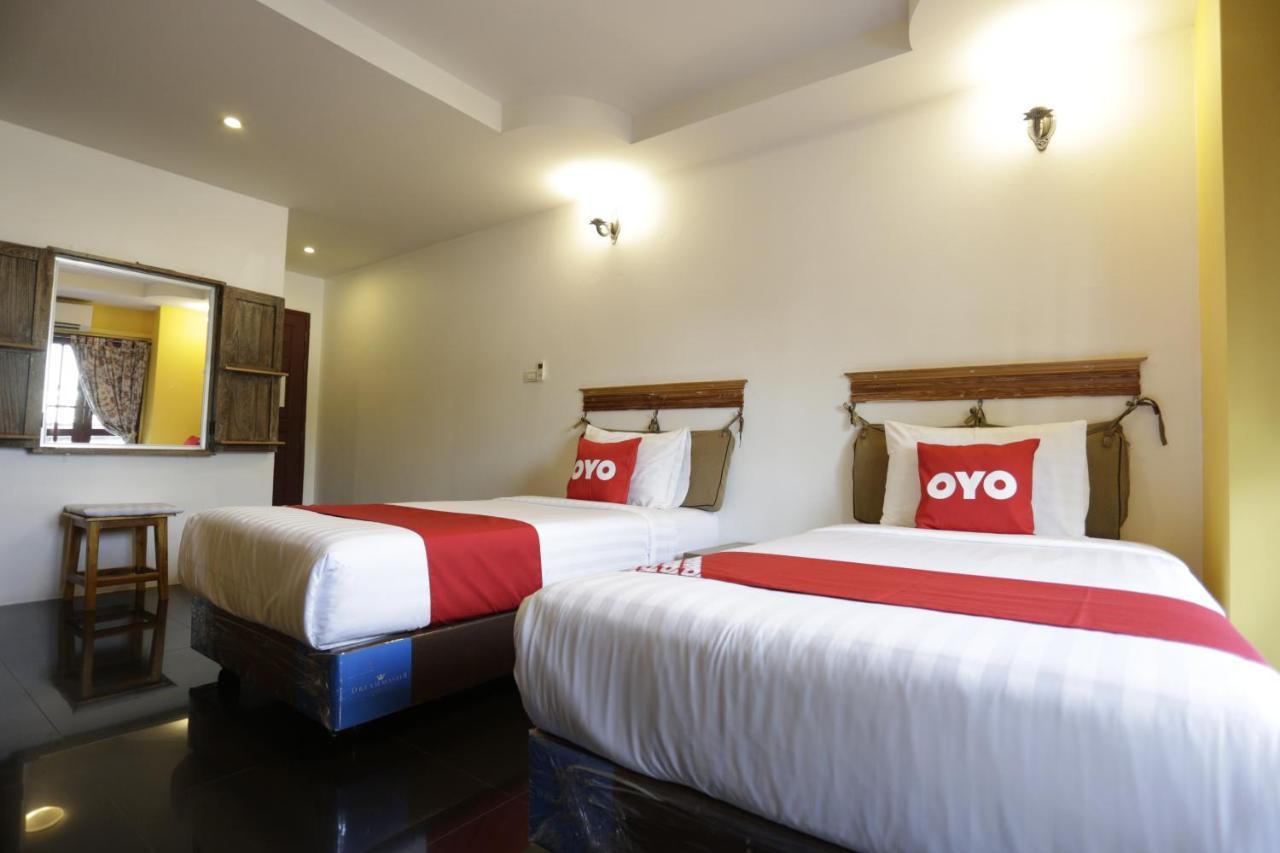 Yellow Tique Hotel Lampang Esterno foto