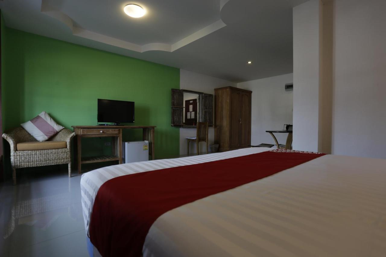Yellow Tique Hotel Lampang Esterno foto