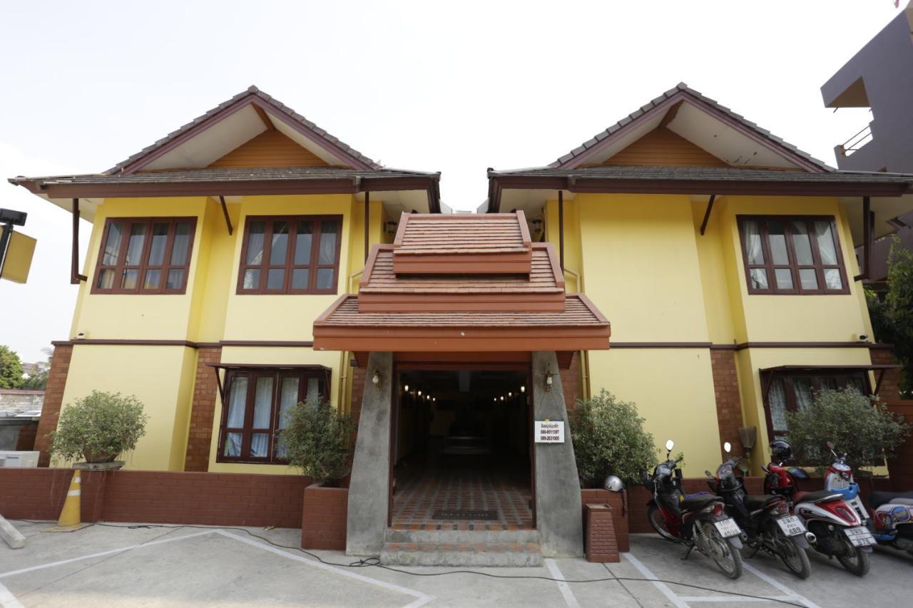 Yellow Tique Hotel Lampang Esterno foto