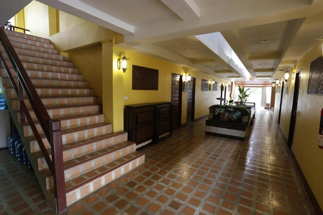 Yellow Tique Hotel Lampang Esterno foto